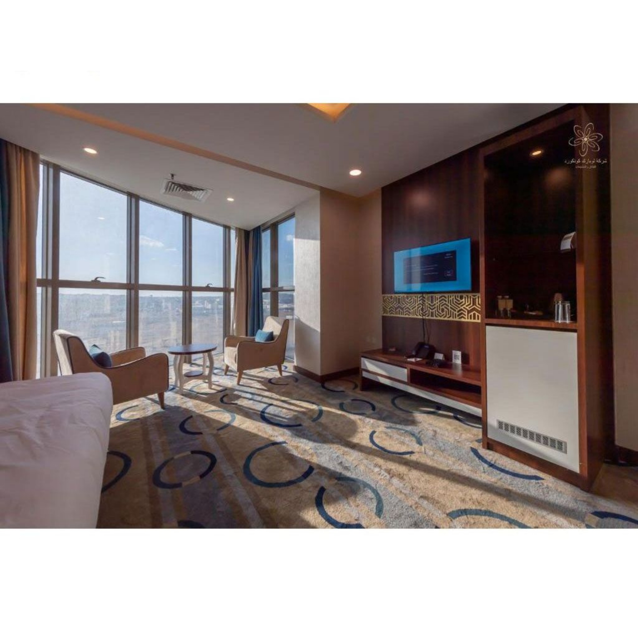 High-End-Genuine-Leather-Upholstered-Double-Drawer-Bed-Modern-Bedroom-Villa-Furniture.jpg