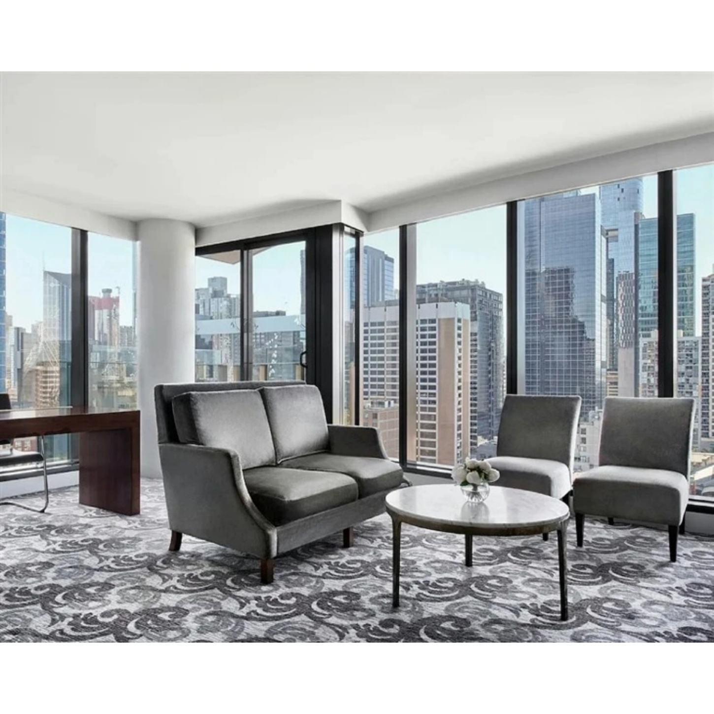 hotel-room-lounge-chair5b173.jpg